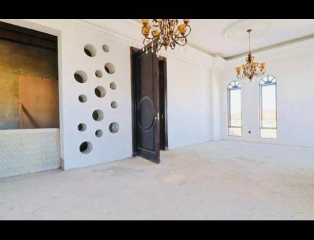 5 BEDROOM HOUSE FOR SALE IN ORMONDE